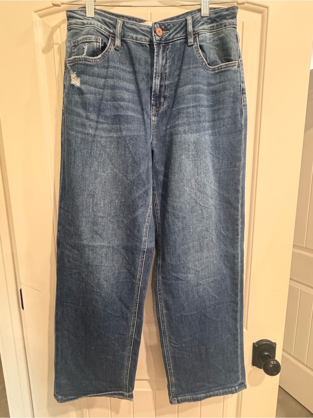 Wide-Leg Flared Jeans in Washed Blue